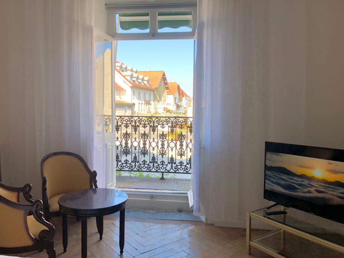 Hotel D'Artiste Pierrefontaine-les-Varans Zewnętrze zdjęcie